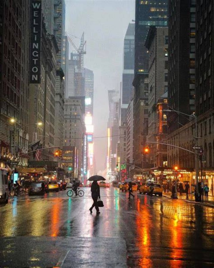A Rainy day in NYC raining