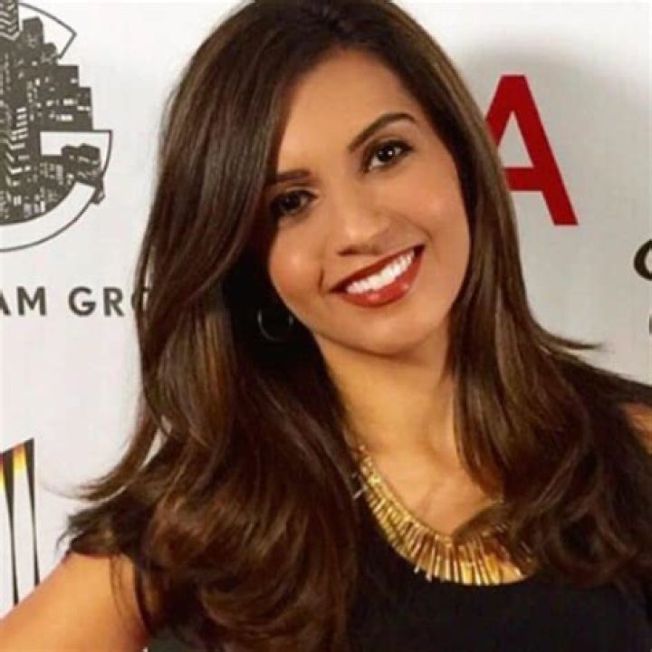 Amanda Salas Bio, Wiki, Age, Height, Fiancé, Family, Salary Net Worth
