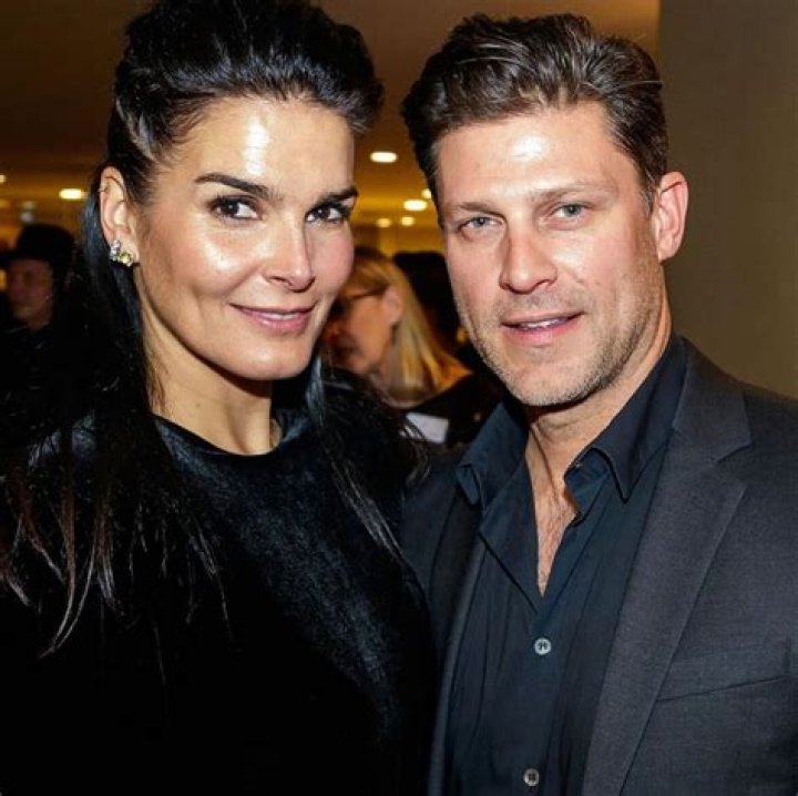 Angie Harmon and Greg Vaughan Are Engaged 'Marry Christmas!'