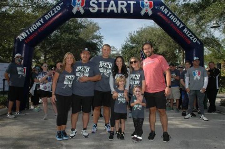 Anthony Rizzo Hosts Annual WalkOff For Cancer In Florida CBS Chicago