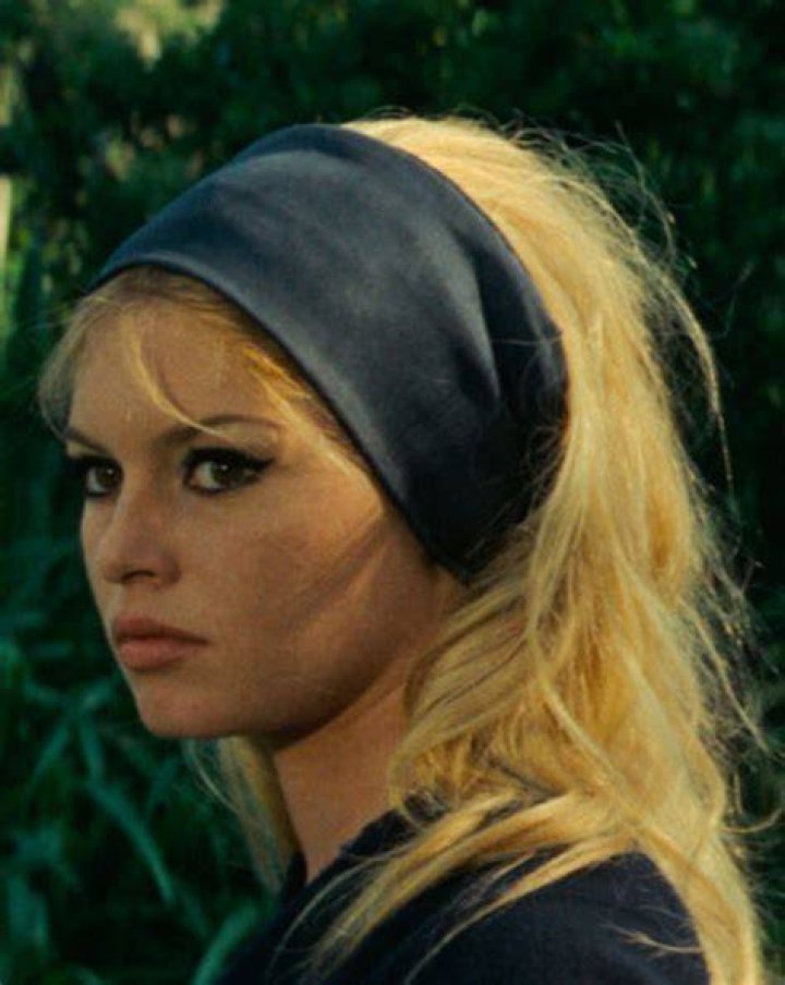 Bardot's signature nude lip wouldn't haven been nearly as striking