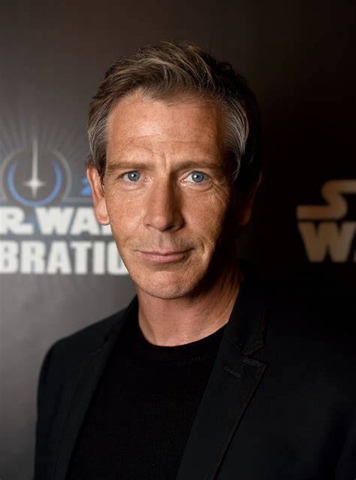 Ben Mendelsohn Biography, Height & Life Story Super Stars Bio