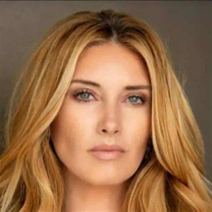 Bianca de la Garza Biography, Height & Life Story Super Stars Bio