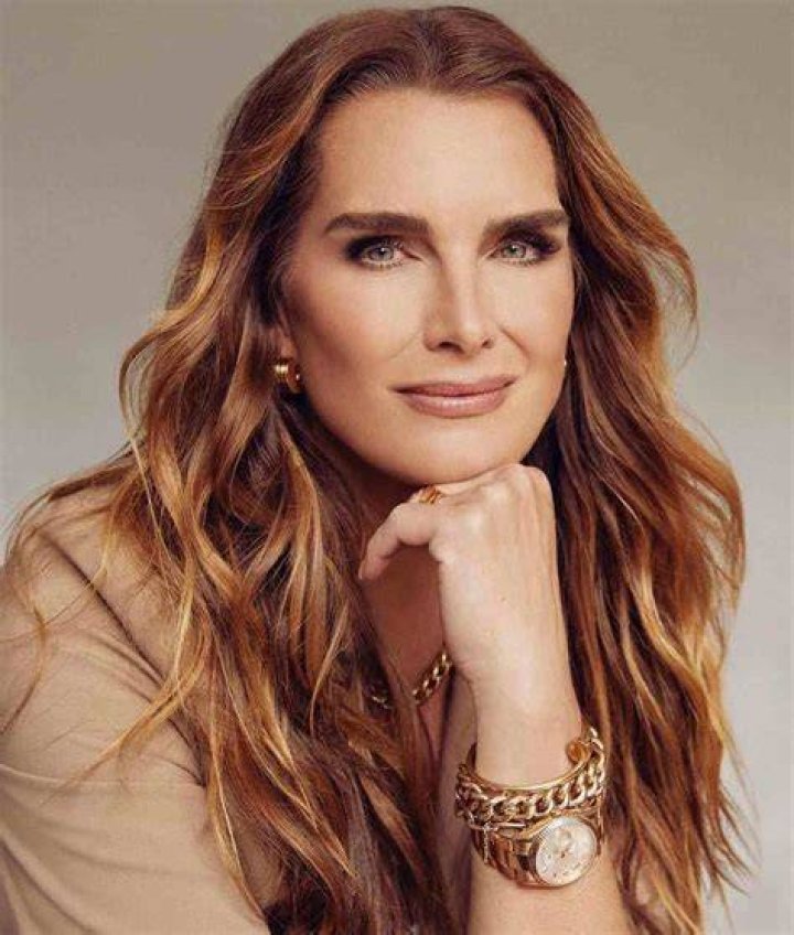 Brooke Shields' Height Unveiled: Uncovering Surprising Insights
