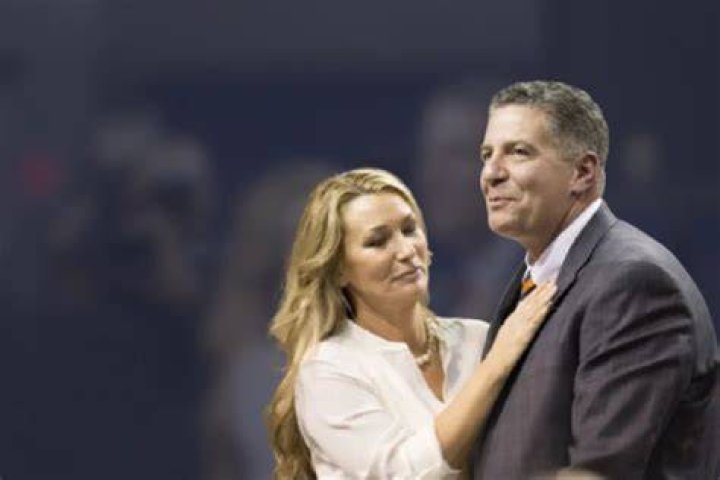 Bruce Pearl Wife Career & Net worth [2023 Update] Players Bio