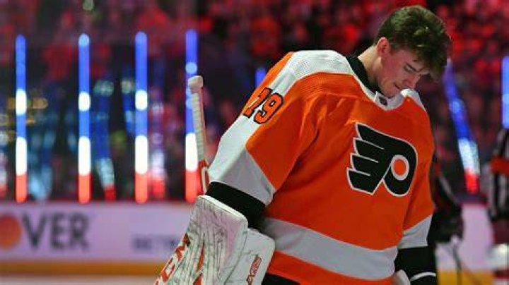 Carter Hart heads home to Edmonton, where 5ball juggling prepared him