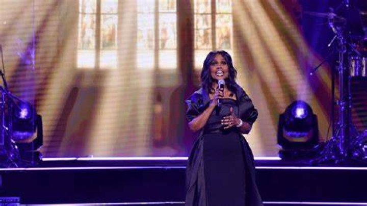 CeCe Winans Says &ldquo;Yes&rdquo; To God Jesus Calling Podcast