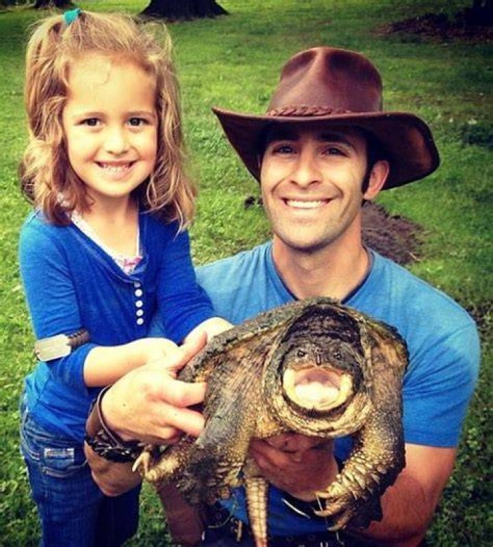 Coyote Peterson Family Pictures, Wife, Daughter, Age, Real Name