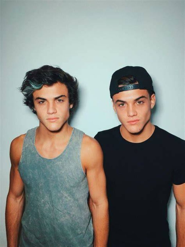 Dolan Twins Wallpaper, Dollan Twins, Grayson Dolan, Handsome Man, Matt