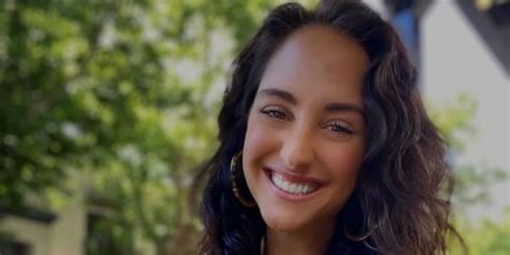 Emily Compagno No Makeup Company Salaries 2023