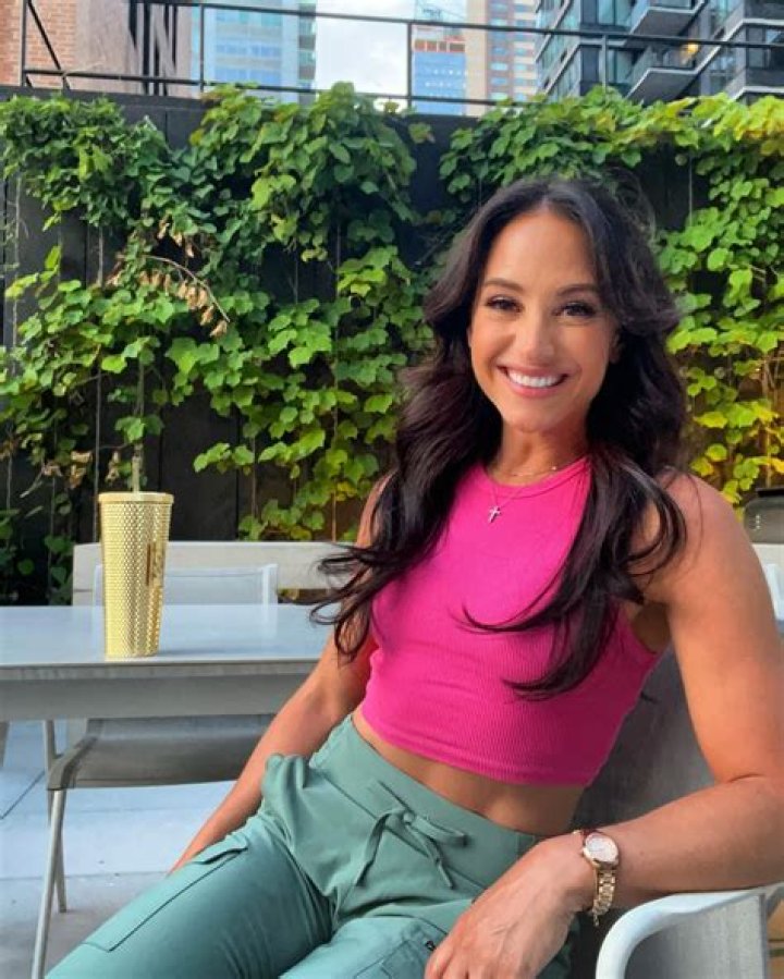 Emily Compagno Wiki/Bio, Bikini, spouse, Instagram, Hot, Fox news