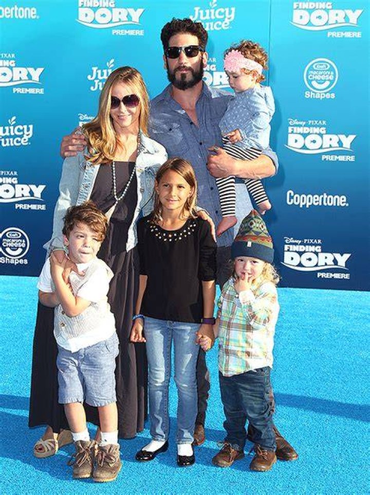 Erin Angle Bernthal Age, Height, Bio, Husband, Kids & Family