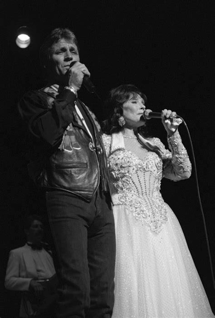 Ernest Ray Lynn Had a Troubled Past Facts about Loretta Lynn's Son
