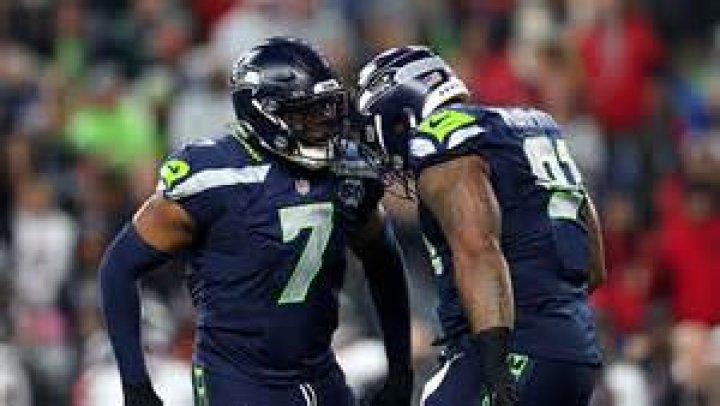 Father of Seattle Seahawks star Marshawn Lynch behind bars Daily Mail