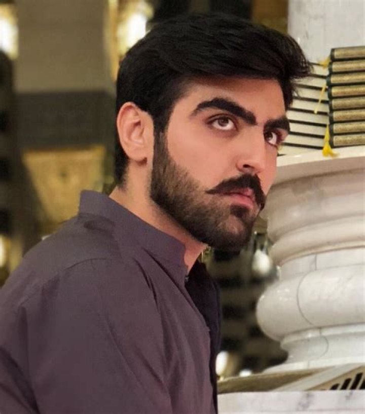 Hasnain Lehri Complete Information Reviewit.pk