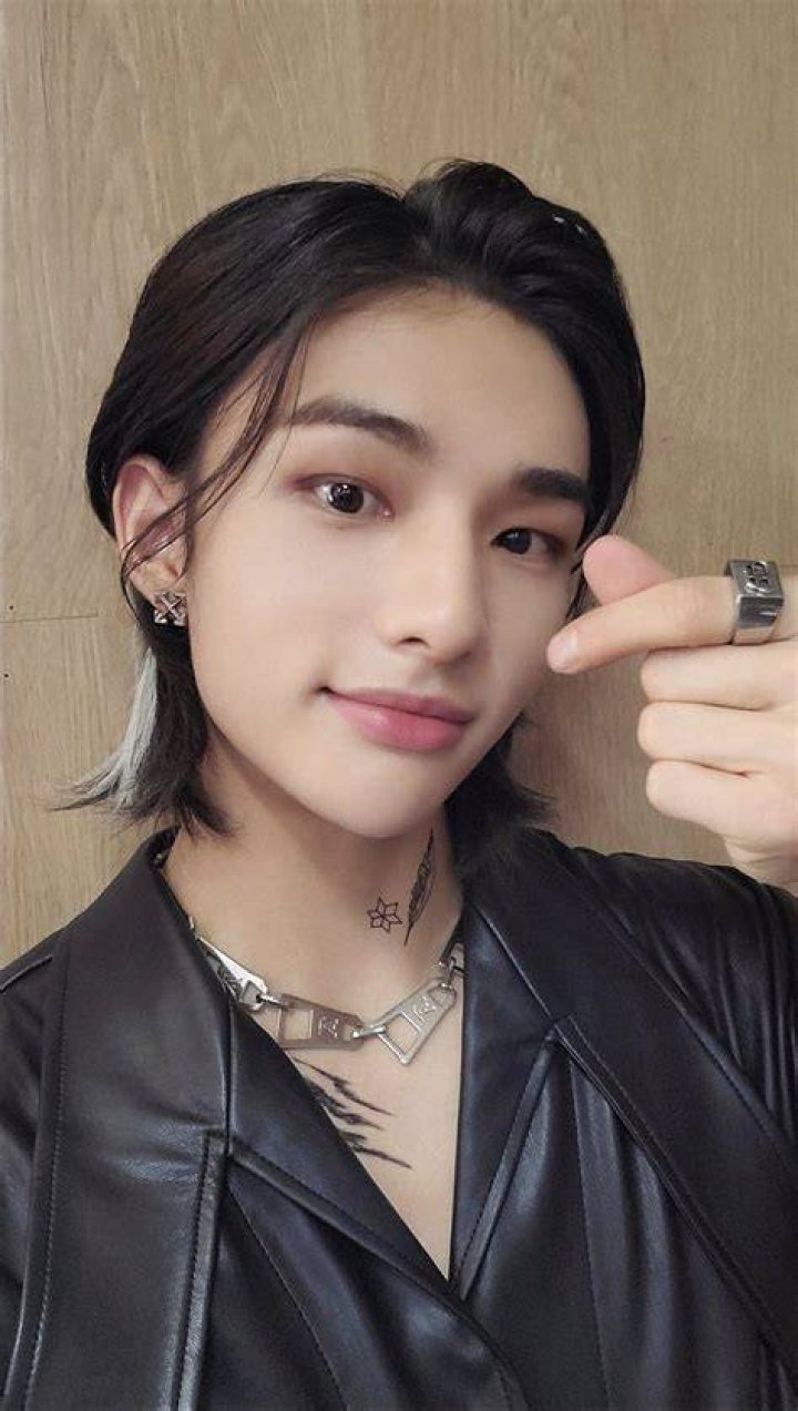 hyunjin pics on Twitter "HYUNJIN 현진… " J Pop, Felix, Day6, Little Star, Photocard, Lee Know