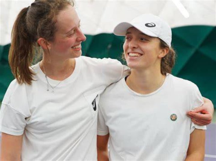 Iga Swiatek Siblings Meet Sister Agata Świątek