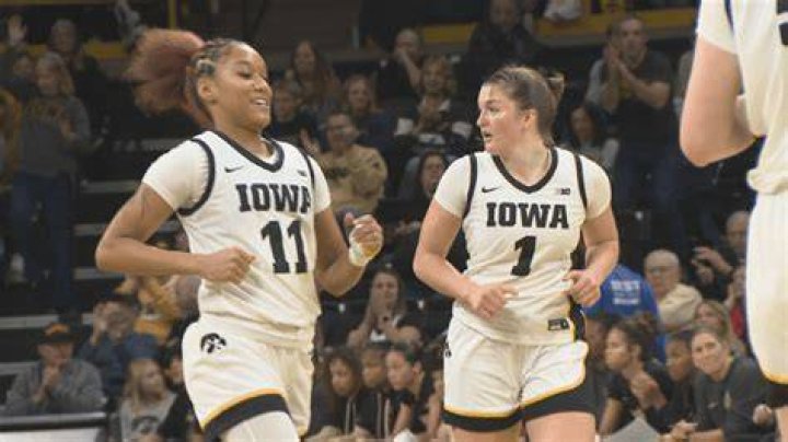Iowa women&rsquo;s basketball&rsquo;s freshmen impress on and off the court The