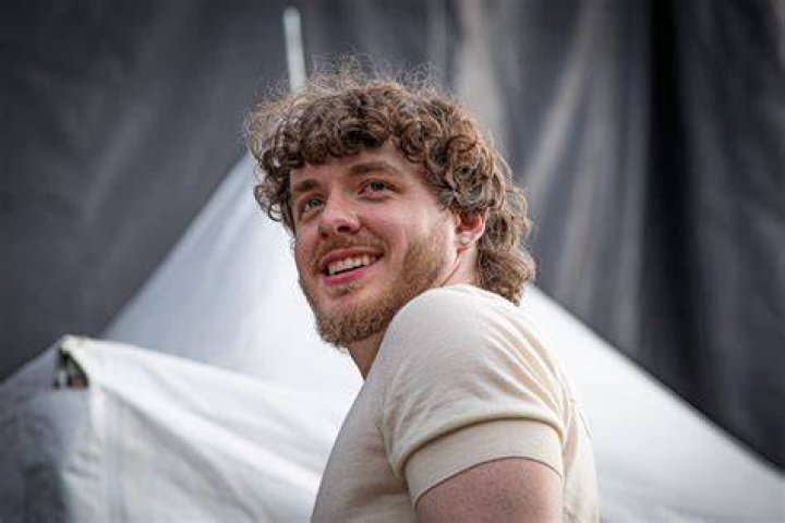 Jack Harlow explains why he hasn’t “had a single sip of alcohol in 2021”