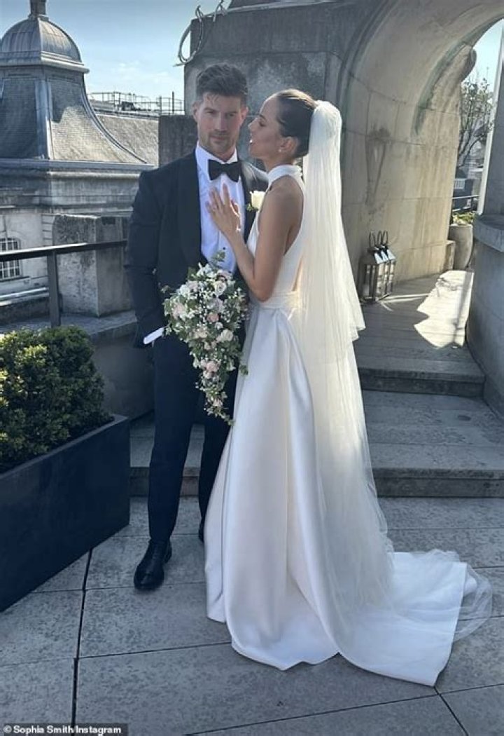 James O’Halloran is Married to Wife Jaimee Gooley. Kids