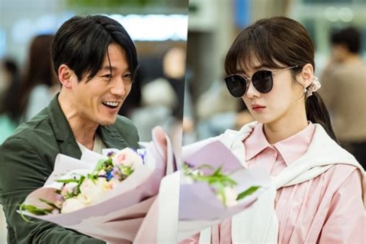 Jang Hyuk says Jang Nara looks the same as 12 years ago, Entertainment
