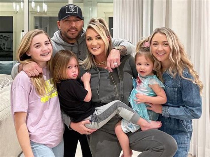 jason aldean children names in daily news