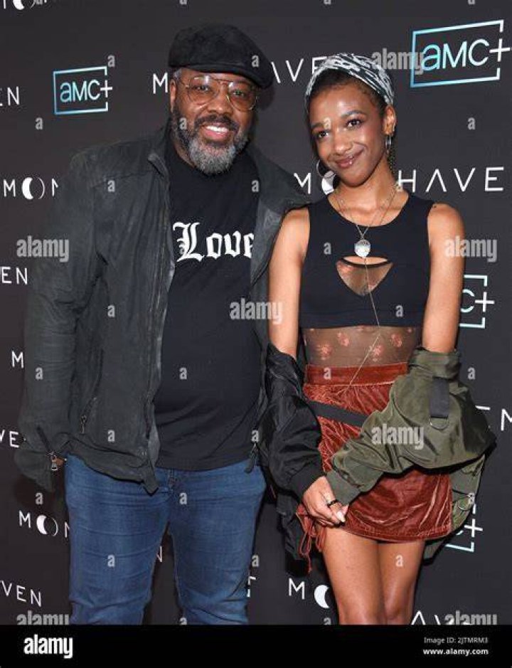 Kadeem Hardison and his exwife Chante Moore. They were married in 1997, divorced in 2000 and
