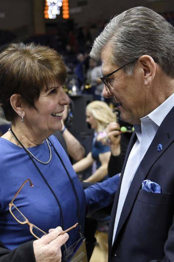 Kathy Auriemma, Geno Auriemma's Wife 5 Fast Facts