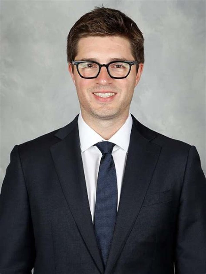 Kyle Dubas Net worth, Wife, Age Son, Wiki, Annual salary, Family, Birthday