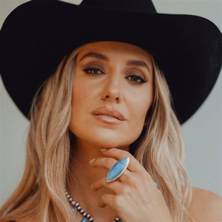 Lainey Wilson Is Not Abashed to &lsquo;Smell Like Smoke,&rsquo; as Her Original