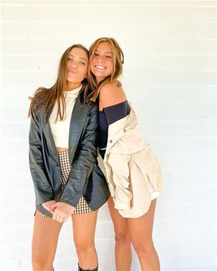 LEXI HIDALGO on Instagram “I don’t own shoes anymore” Boho outfits