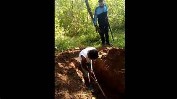 Maloqueiro cavando sua cova video Descubre dejar&aacute; aliento