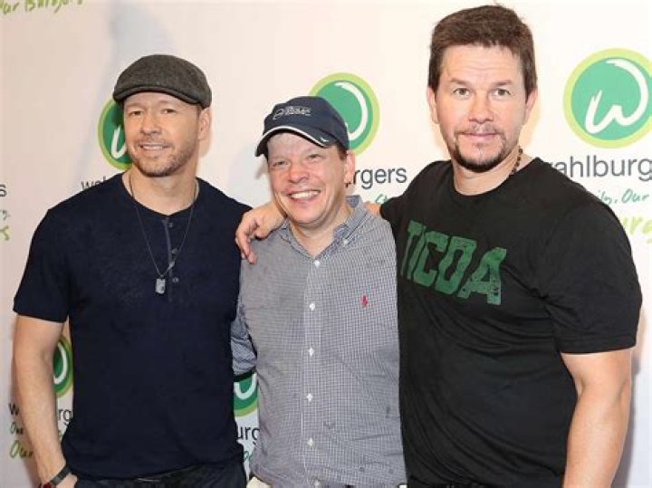 Mark Wahlberg and Brothers Say Goodbye to Wahlburgers TV Show