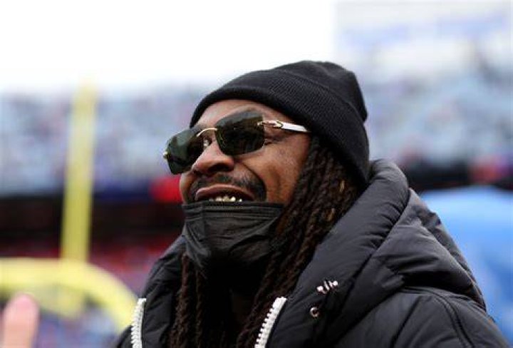 Marshawn Lynch Net Worth 5 Fast Facts You Need to Know