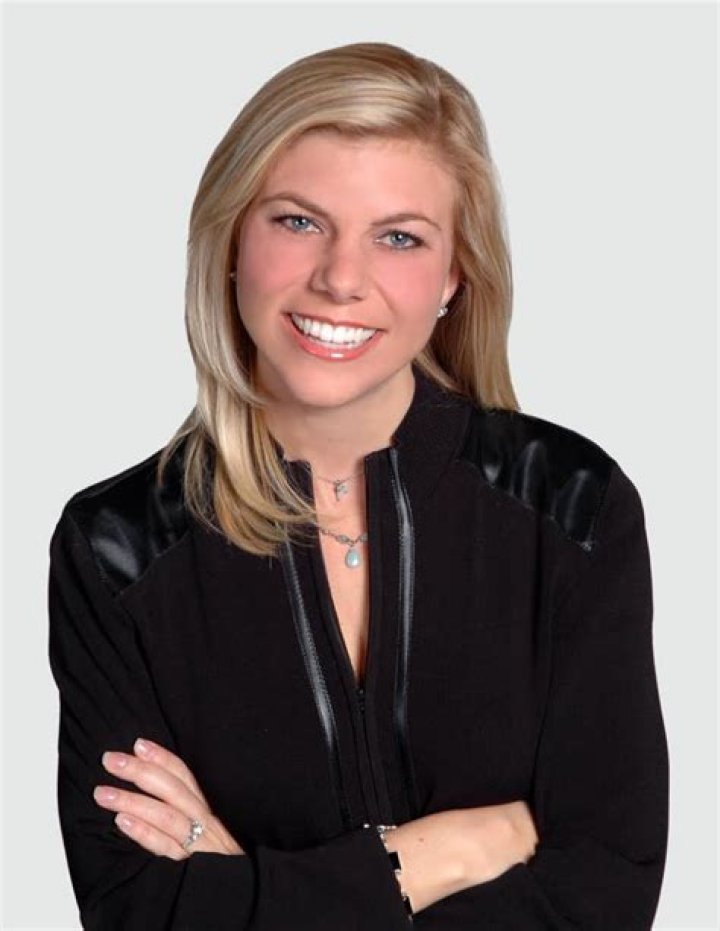 Molly Grantham (WBTV) Biography, Wiki, Age, Husband, Baby, Cancer, Salary, Instagram