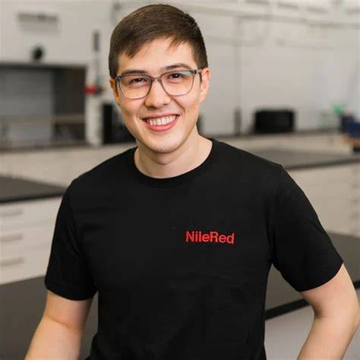 NileRed is YouTube's best chemist