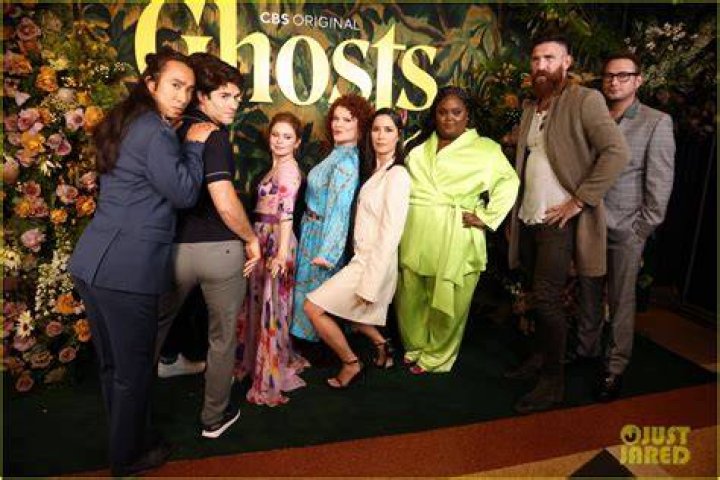 Photo rose mciver danielle pinnock asher goodman more ghosts fyc