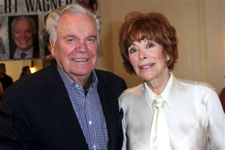 Robert Wagner Wife Jill St. John In Wheelchair & Daughter Courtney