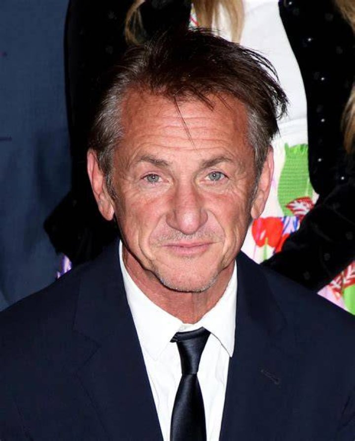 Sean Penn, 59, looks smitten with girlfriend Leila 27 Gallery