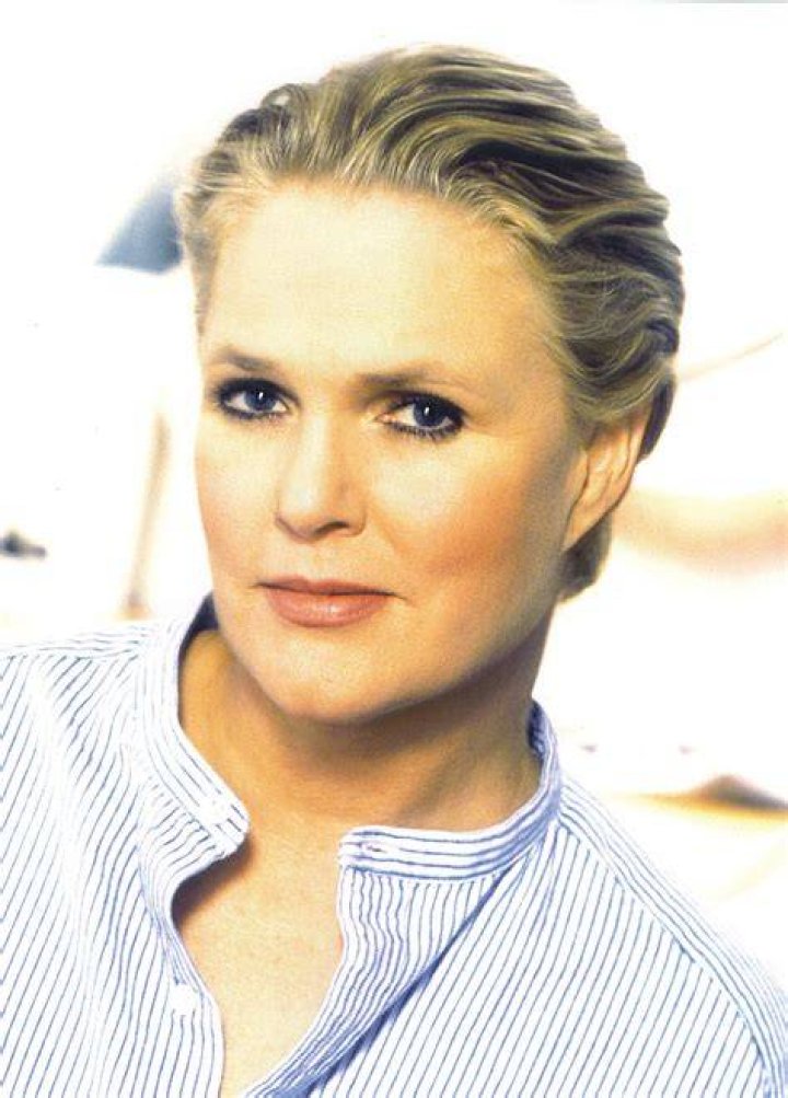 Sharon Gless (Narrator)