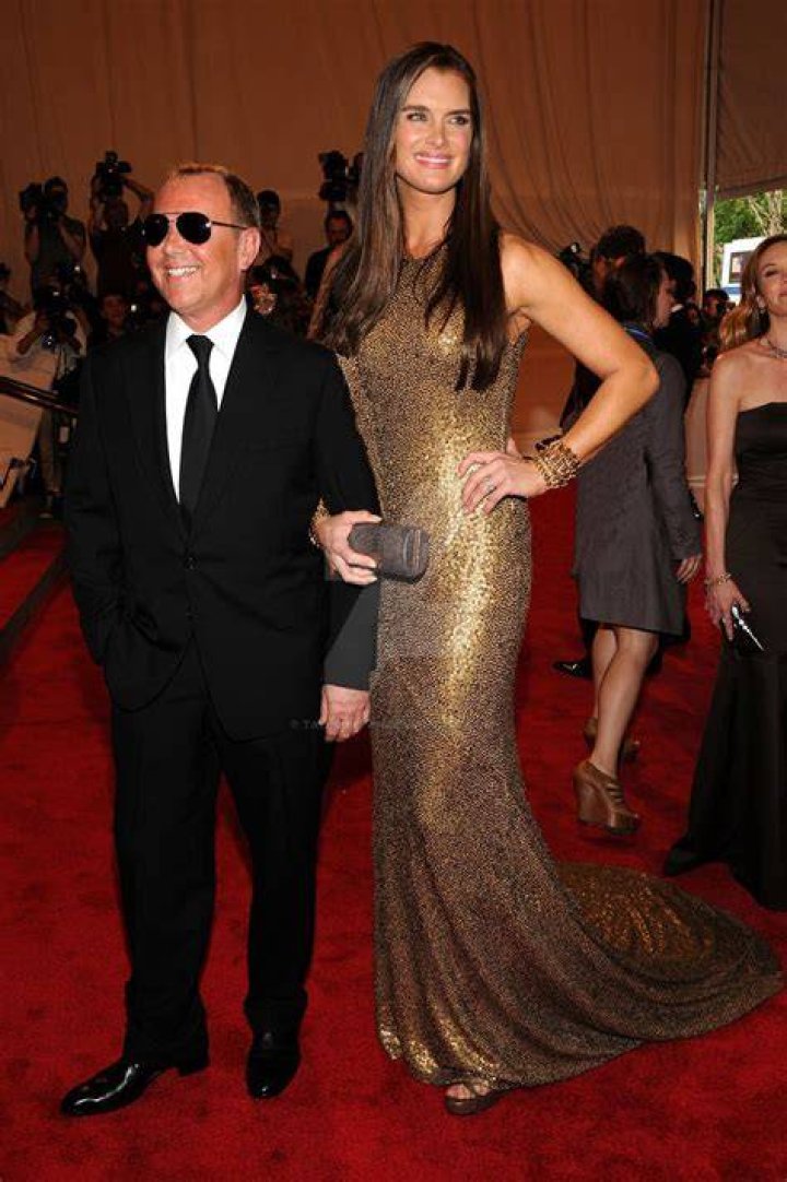 Tall Brooke Shields by TallGirlFan on DeviantArt