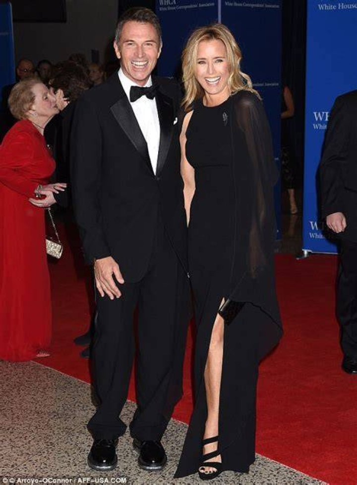 T&eacute;a Leoni Walks Red Carpet with Her and Ex David Duchovny's Two Teenage