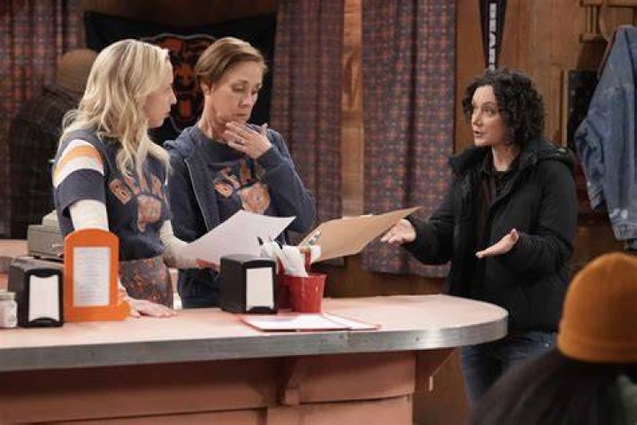 The Conners Season 5 Episode 3 Review Driving, Dating, and Deceit