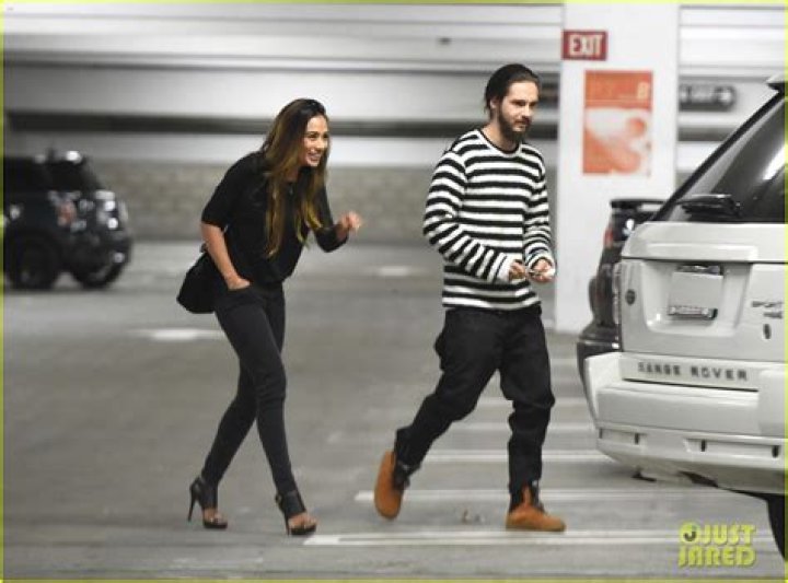 Tom Kaulitz Movie Date Night with Girlfriend Ria Sommerfeld! Photo