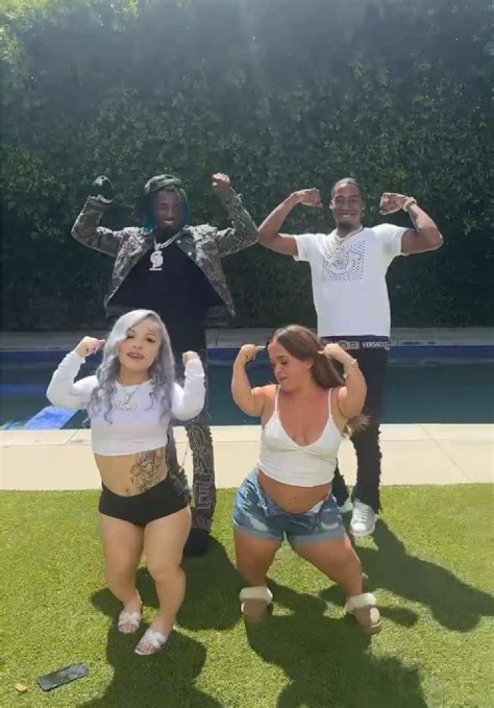 Watch Kelsey and Dabb Video Fan Bus Got Leaked on Twitter and Reddit