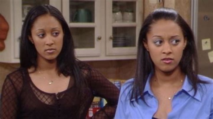 Watch Sister, Sister Season 6 Episode 3 Home Court Advantage Full