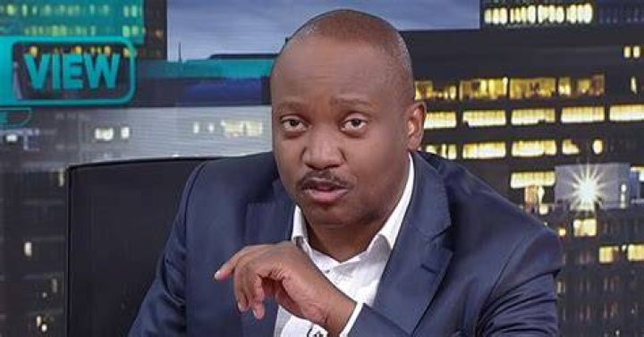 WATCH South Africans congratulate author and TV host Onkgopotse JJ