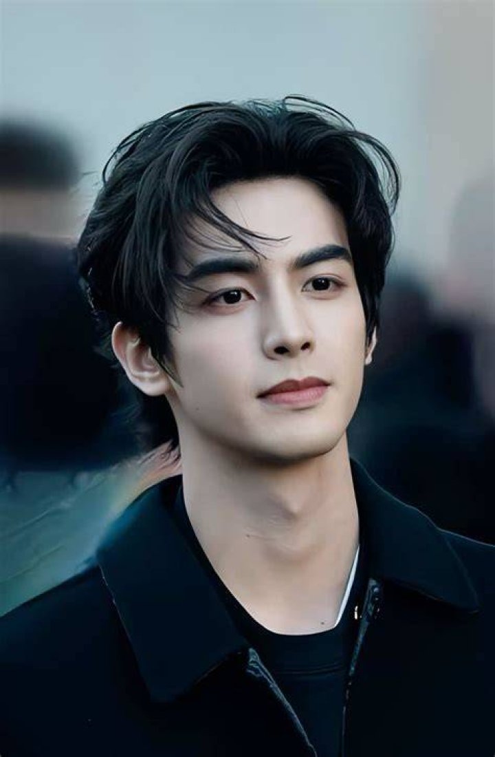 Weilong Song