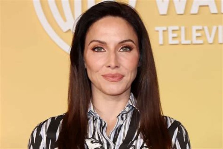 Whitney Cummings Biography, Height & Life Story Super Stars Bio