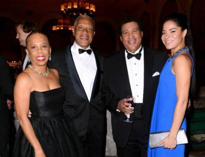 Who is Greg Gumbel Wife? Bio, Net Worth 2024